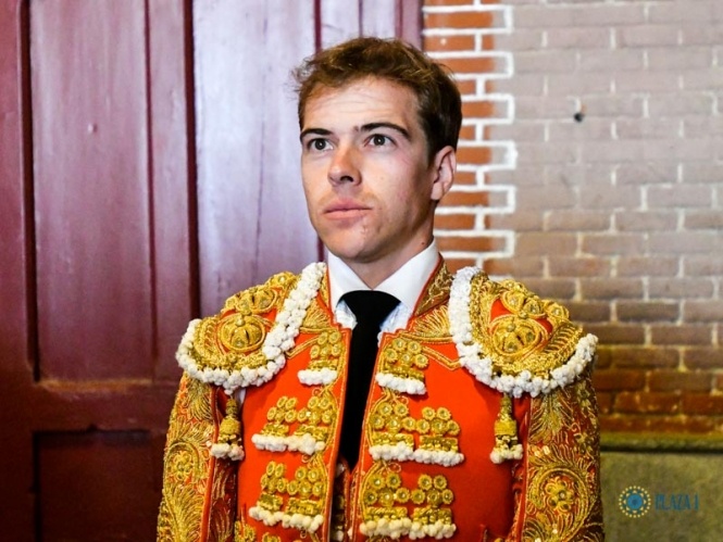 Javier Cortés vuelve a pasar por quirófano