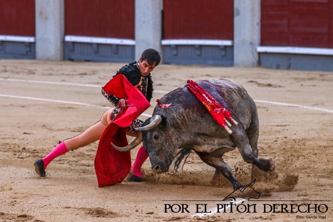Escolar vuelve a rendir Las Ventas con Cartelero