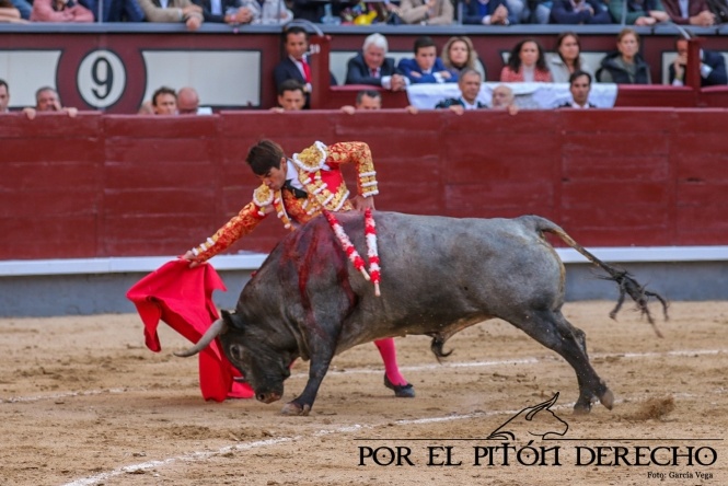 Escolar vuelve a rendir Las Ventas con Cartelero