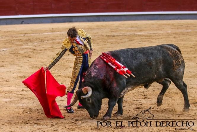 Escolar vuelve a rendir Las Ventas con Cartelero