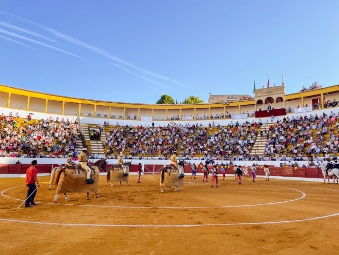 Galán y Leonardo, en Villanueva del Arzobispo
