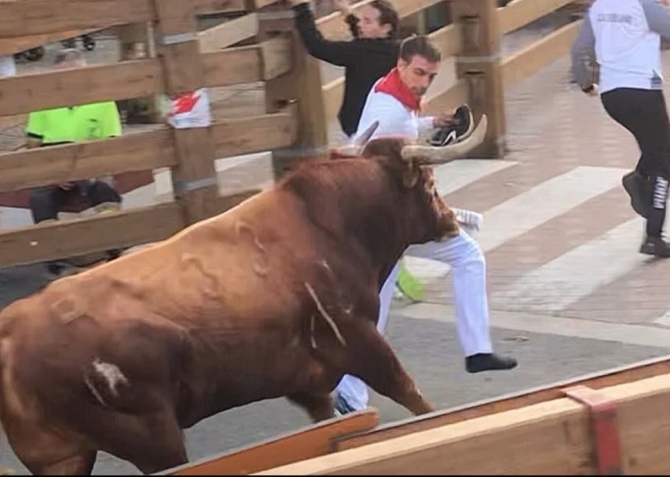 Astas para todos en el cuarto emocionante encierro de Macua