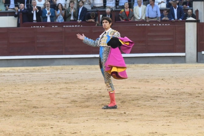 Ureña honra la palabra 'torero' frente al abismo de mansedumbre victoriana
