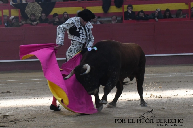 Juan Ortega sienta cátedra en La Candelaria