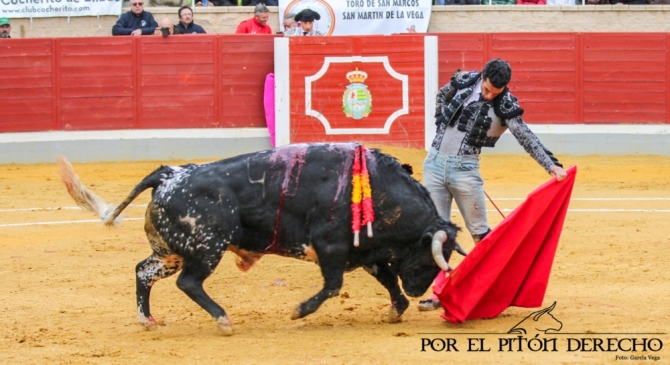 Raza benéfica, vergüenza torera