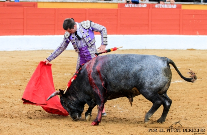 'Miguel Andrades puntúa en la novillada de 3 Puyazos'