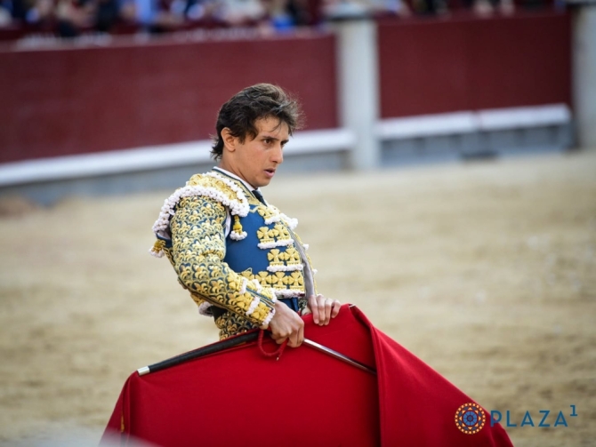'Un berrinche, un toro vivo y el Ventolín por cajas'