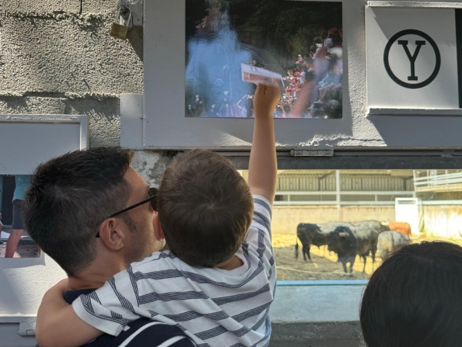 «En los corrales hay una ventanita para los niños y es importante porque son el futuro»