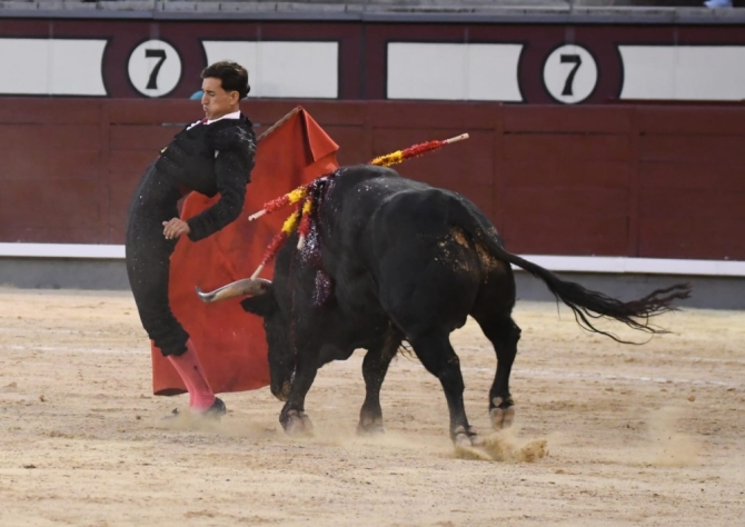 Oreja para Adrián de Torres ante una buena corrida de José Enrique Fraile'