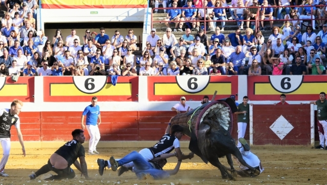 'El Frente Colono se impone con épica en el concurso nacional de Roscaderos de Ejea de los Caballeros'