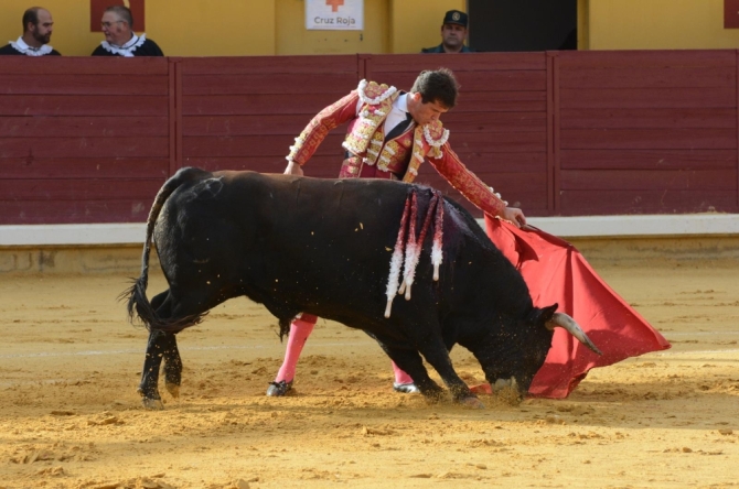 Triunfo rotundo de Borja Jiménez en Almodovar del Campo 