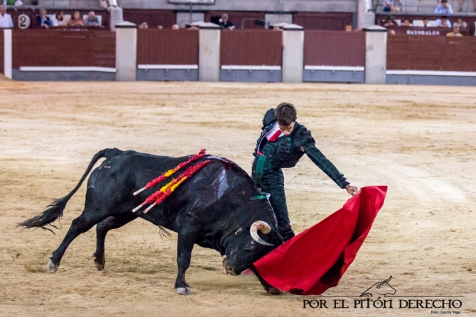 La primera nocturna de Las Ventas, en imágenes 