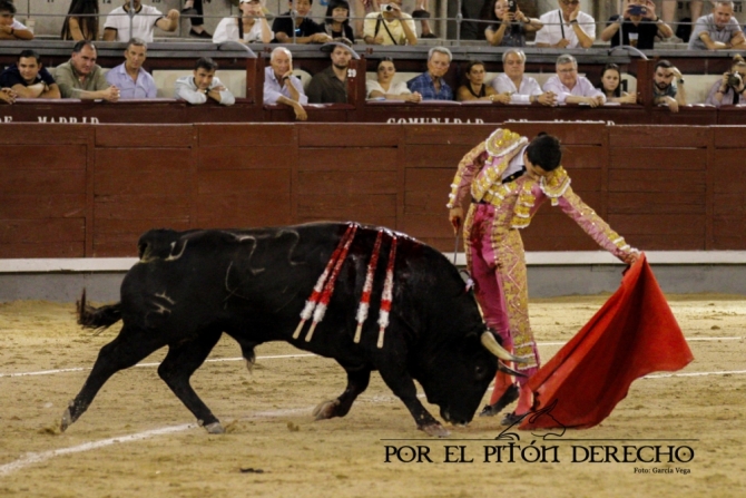 'Noche de naturales y ceniza'