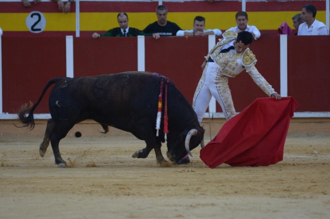 Regreso triunfal a los ruedos de Cayetano en Tomelloso