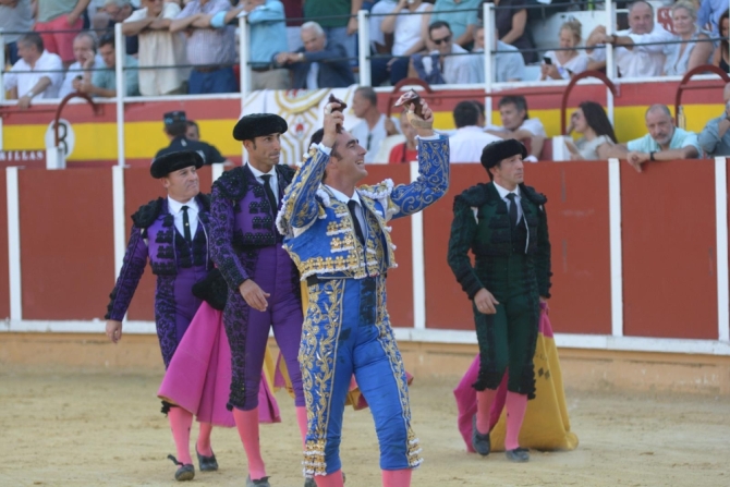 Regreso triunfal a los ruedos de Cayetano en Tomelloso