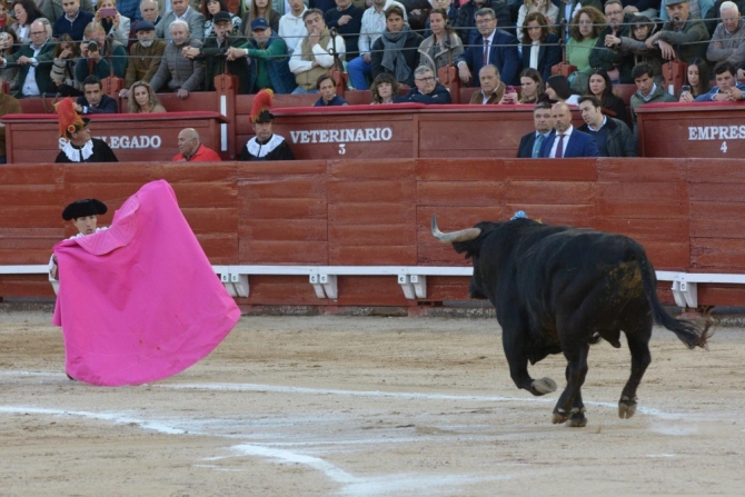 La encerrona triunfal de Lorenzo, en imágenes 