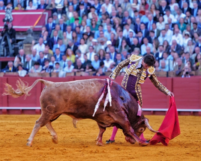 'Lección magistral de Morante emborronada por la nula seriedad del palco'