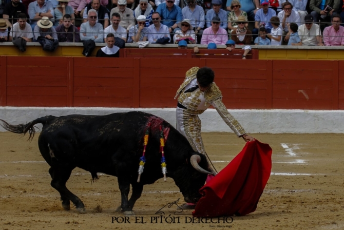 'Deslucido arranque de feria'