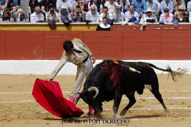 'Deslucido arranque de feria'