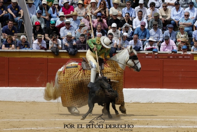 'Deslucido arranque de feria'