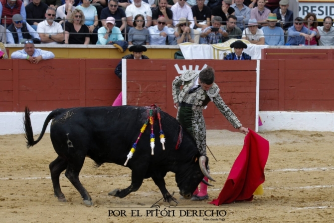 'Deslucido arranque de feria'