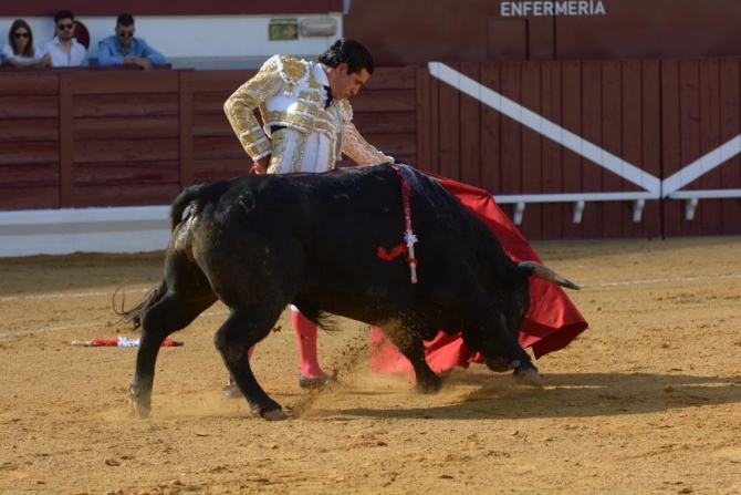 Borja Jiménez, 4 orejas y rabo en Puertollano 