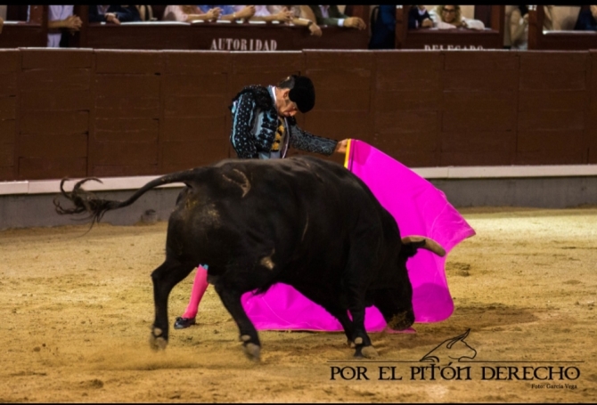 'Carpintero' entre el mal hacer y el vacío de Araúz