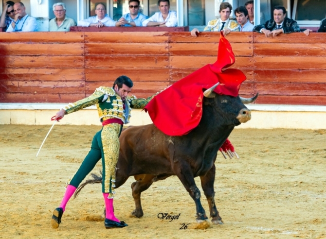 Talavante, De Justo y Norte, a hombros en Medina del Campo 