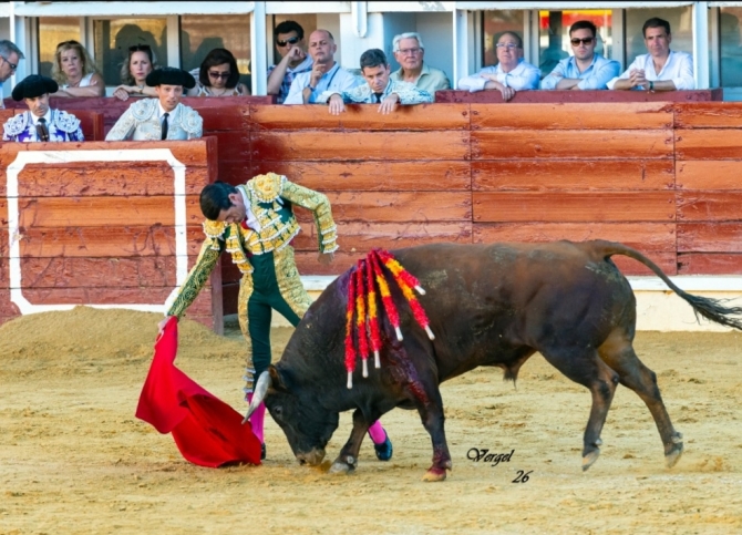 Talavante, De Justo y Norte, a hombros en Medina del Campo 