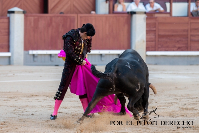 'Sin espada no hay paraíso'