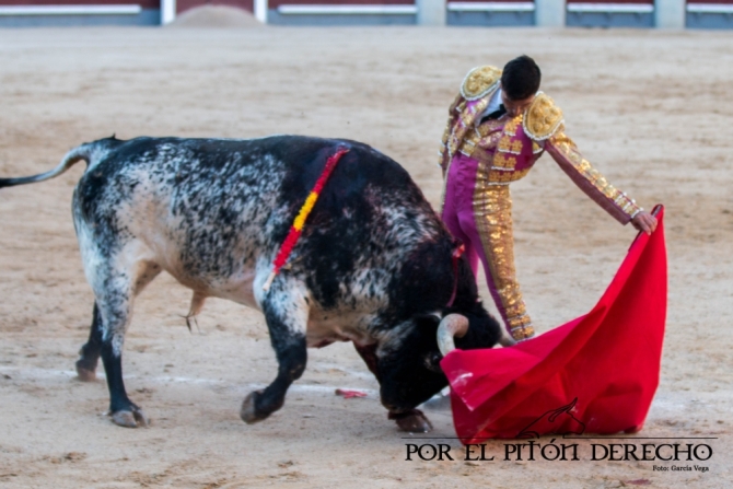 'Sin espada no hay paraíso'