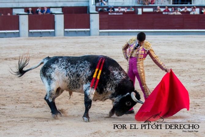 'Sin espada no hay paraíso'