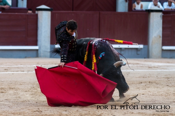 'Sin espada no hay paraíso'