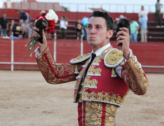 Alberto Gómez deja los ruedos