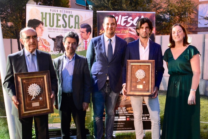 Noche de gala en Huesca para iniciar la cuenta atrás