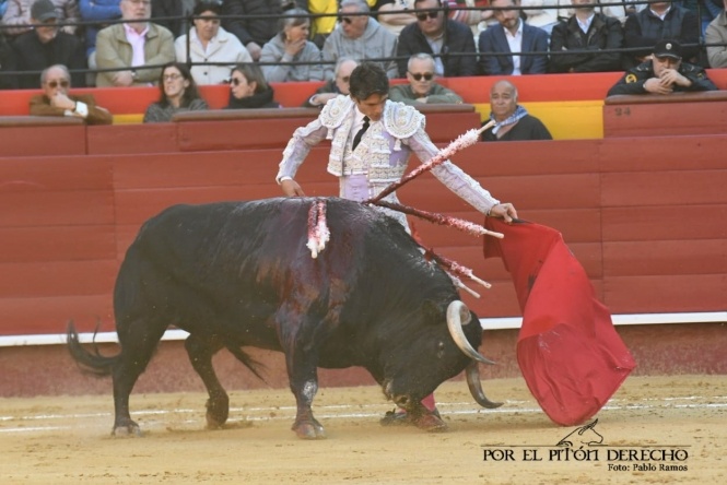 'Babieca' oxigena a un Talavante de dos caras 