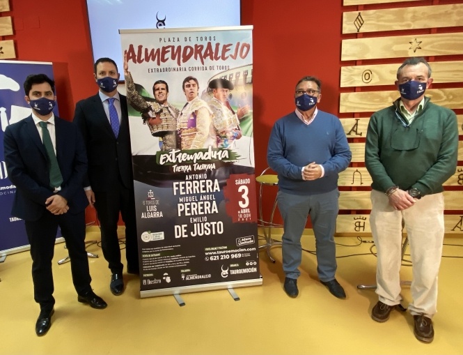 Almendralejo abre la temporada en Extremadura