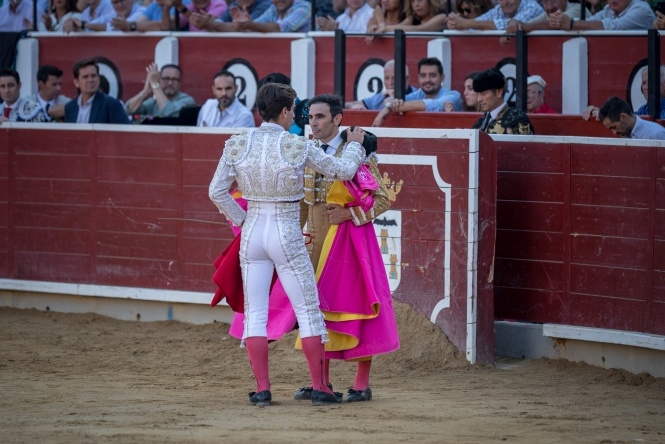 Pinar y Serrano triunfan con notables victorinos