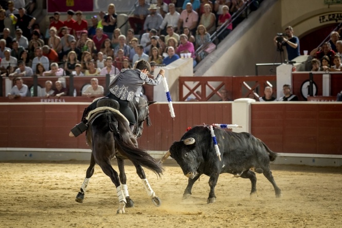 Guillermo debuta en Albacete con puerta grande