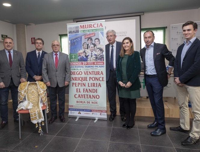 Murcia da forma a su festival contra el cáncer