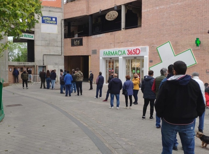 Colas en la apertura de taquillas de Leganés